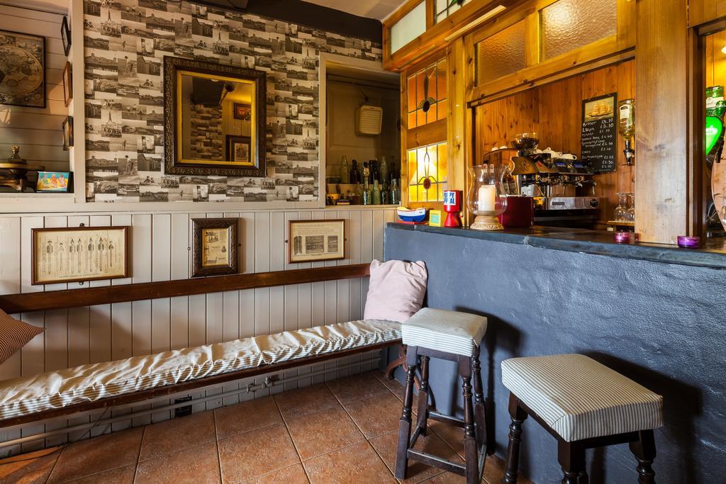Castlemead Country House By The Sea Manorbier Bagian luar foto
